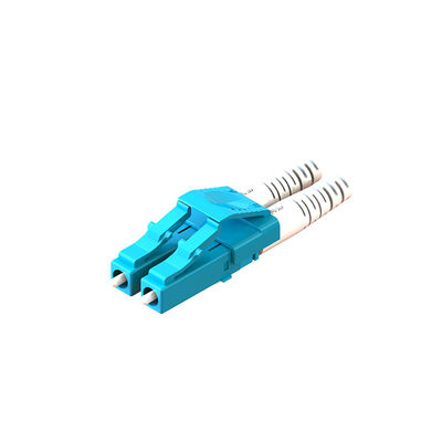 Harga yang bagus LC Fiber Optic Connector Rumah panjang Kerugian rendah dan presisi tinggi untuk instalasi premis on line