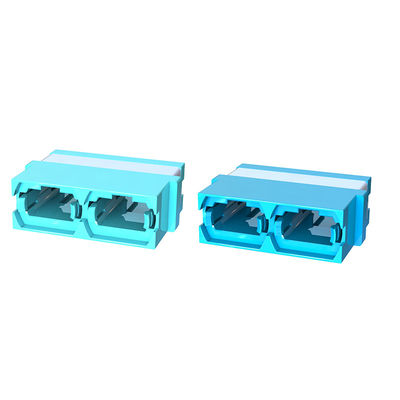 Flangeless MPO Fiber Optic Adapter untuk ketahanan pergaulan yang mudah dan kerugian rendah