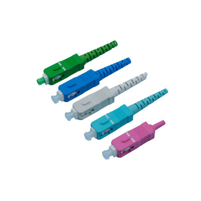 Flame Retardant SC Fiber Optic Connector Plastik Injeksi Toleransi presisi tinggi